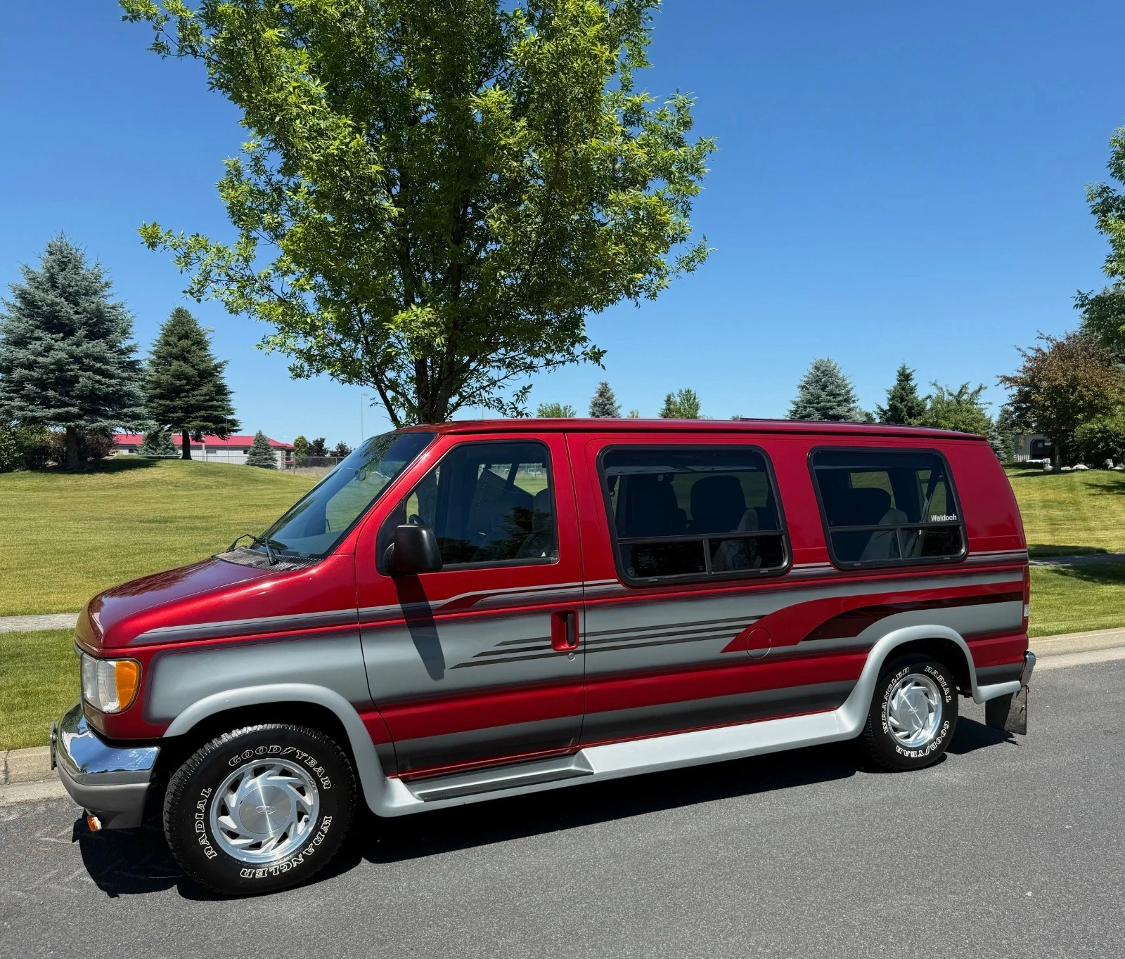 1996 Ford E-Series Van