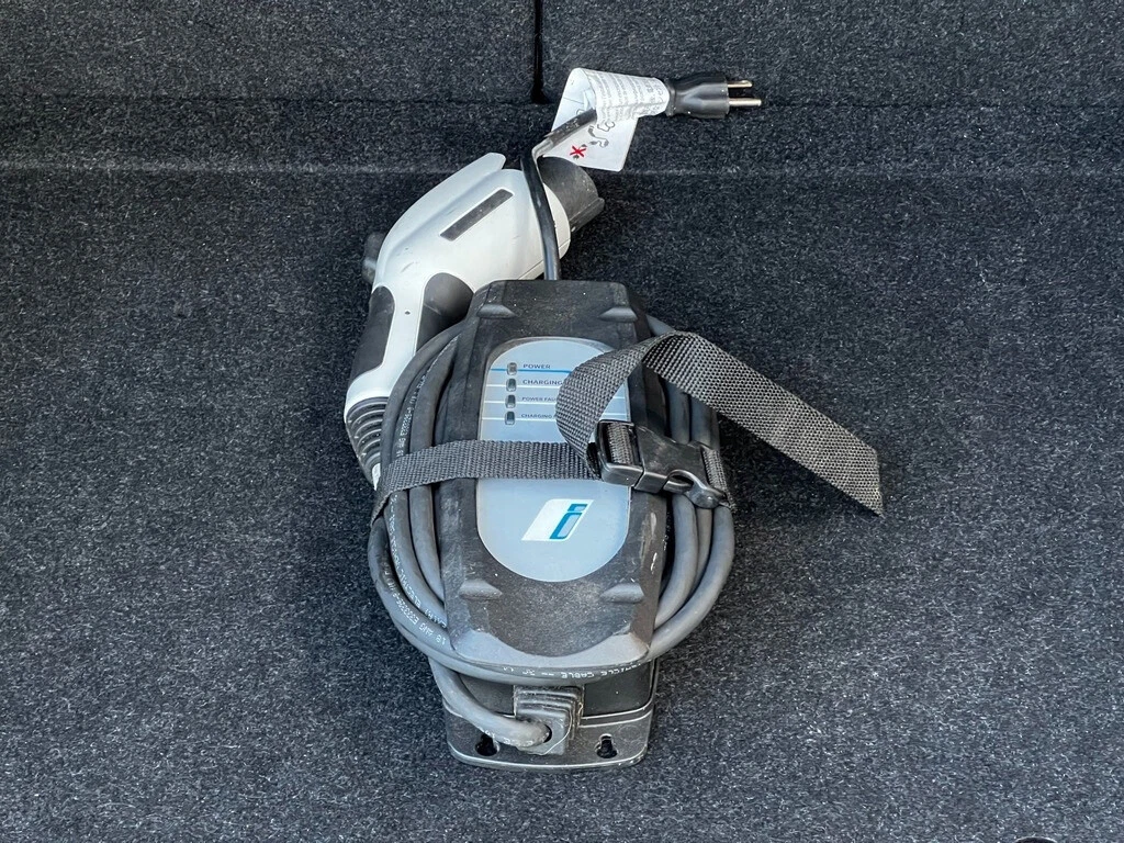 2015 BMW i3 W/ RANGE EXTENDER - Image 22