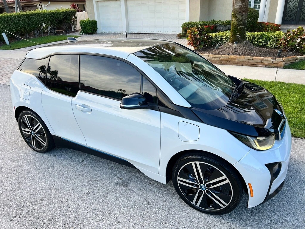2015 BMW i3 W/ RANGE EXTENDER - Image 4