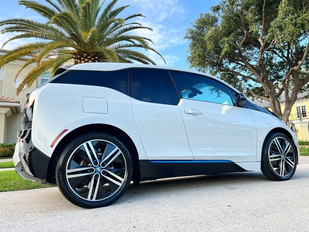 2015 BMW i3 W/ RANGE EXTENDER - Image 5