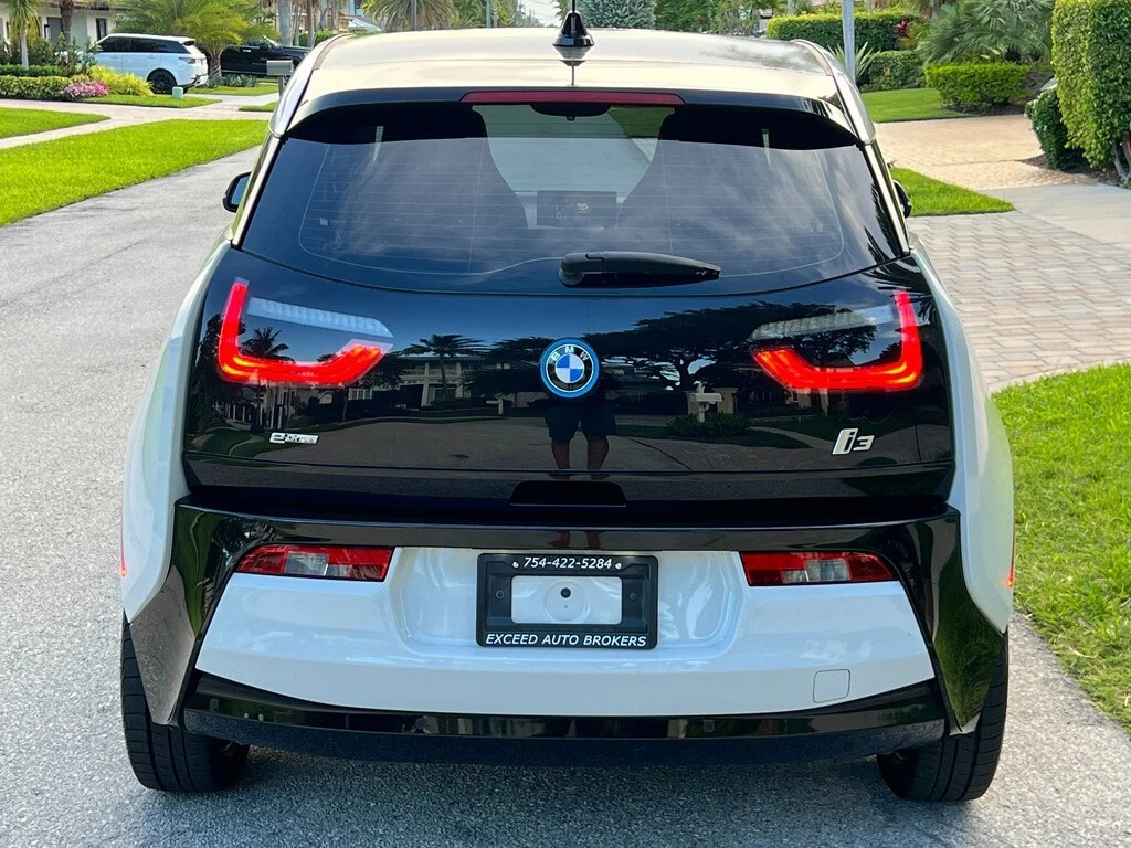 2015 BMW i3 W/ RANGE EXTENDER - Image 9